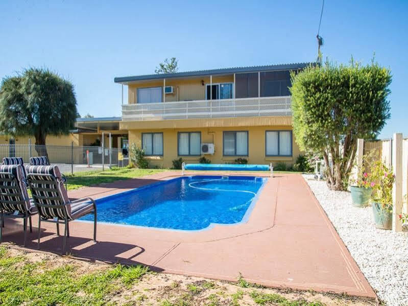 Artesian Motor Inn Coonamble Eksteriør bilde